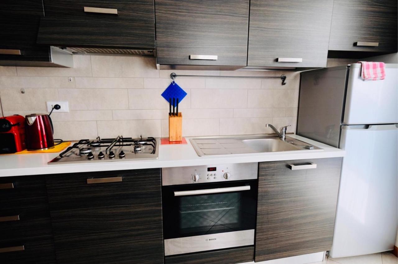 Appartamento In Villa Daniela Con Piscina Privata Carraro Immobiliare Jesolo - Family Apartments Eksteriør bilde